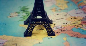 I’ve Been to Niagara Falls Over a Dozen Times—Here’s Everything You Need to Know About Visiting Both Sides