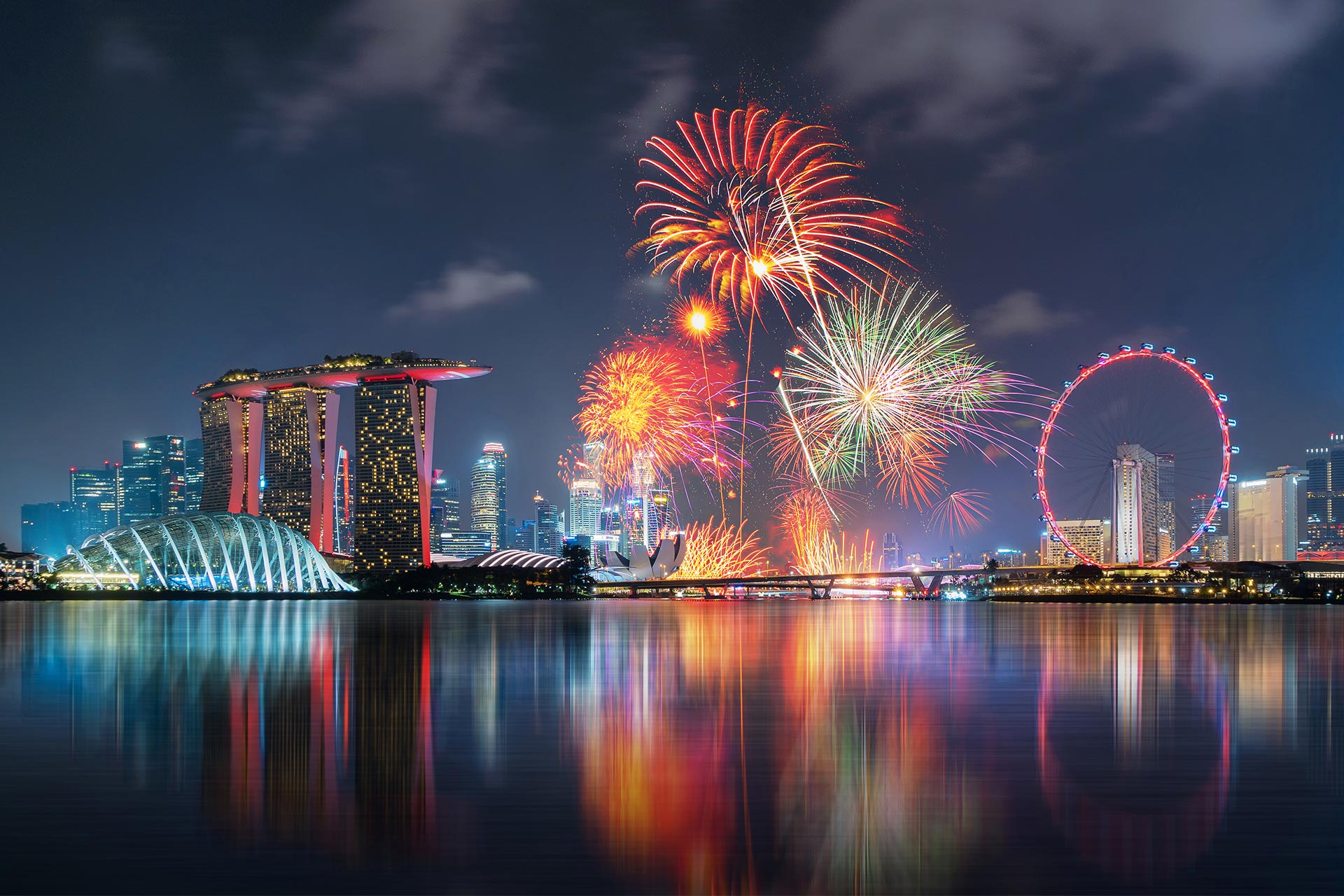 Revelion 2026 în Singapore și Bali: O escapadă exotică de neuitat